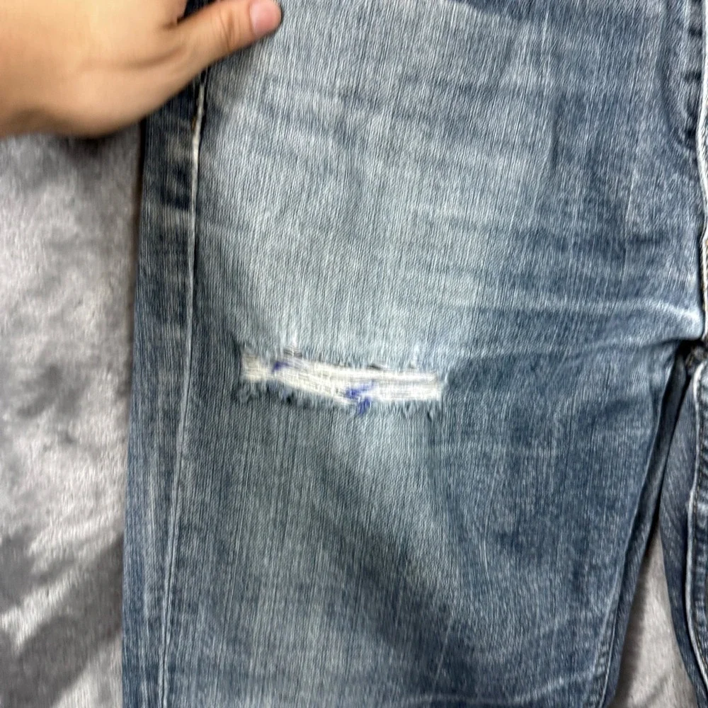 Levis 514 Straight Leg Jeans Mens 34x30 Blue Distressed Frayed Denim Pants